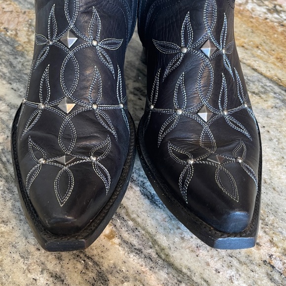 Old Gringo Reina  24” Over-The- Knee Boots
Embroidery and Studs Size 9 - Picture 3 of 6